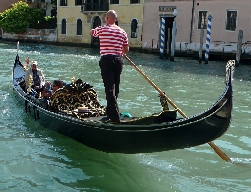 Venedig Gondoliere auf dem Canale Grande – Inbegriff der Romantik