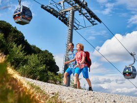 Wanderer kit Arberbahn Ostbayern Tourismus