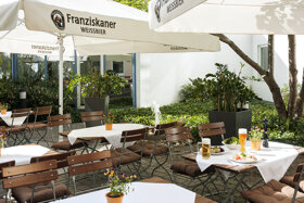 NH München Messe Biergarten 2017