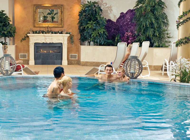 Natronbecken in der Kristall-Therme Seelze