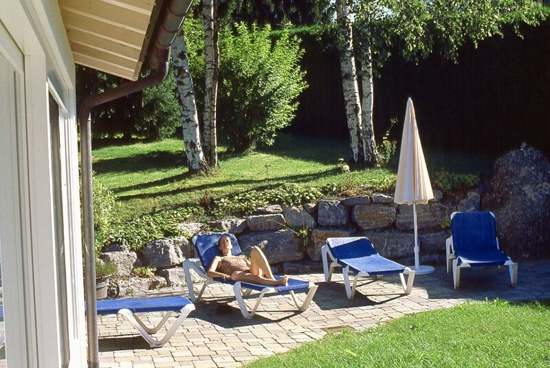 Sonnenterrasse mit Liegen