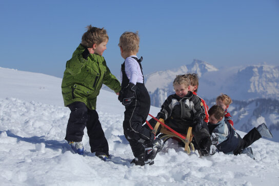 Kinder im Schnee