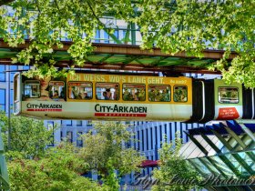 Wuppertaler Schwebebahn Wikipedia www.GlynLowe.com