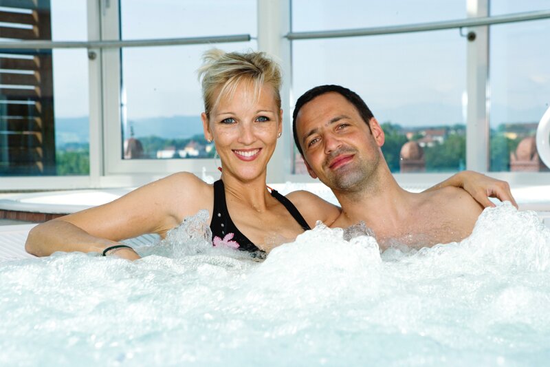 Paar im Whirlpool
