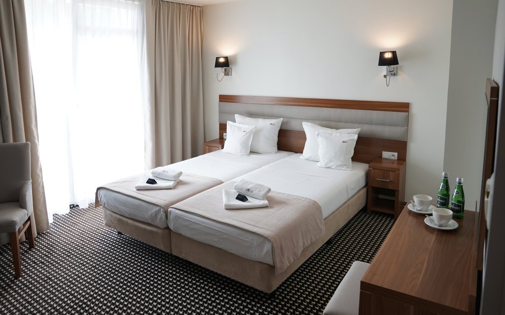 Hotel Koral Live