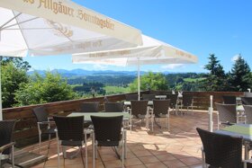 Freiterrasse-Bergblick