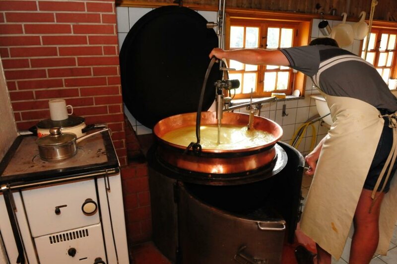 Alpkäserei in Oberstaufen – traditionelle Käseherstellung im Allgäu