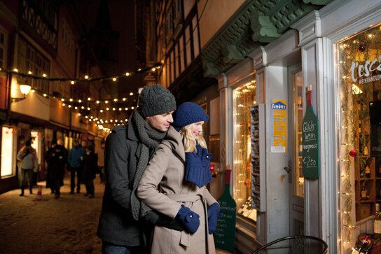 Erfurt Weihnachtsromantik auf der Krämerbrücke ©Guido Werner Thüringer Tourismus GmbH