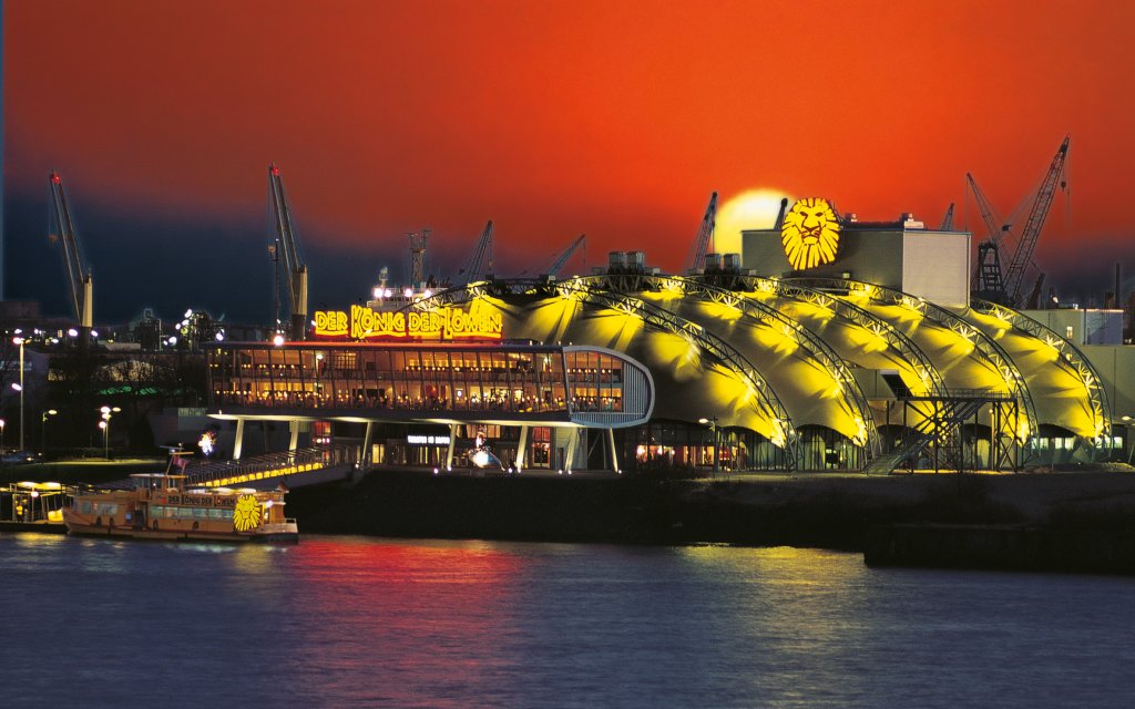 König der Löwen Stage Theater im Hamburger Hafen bei Nacht