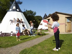 Holland-Wigwam mit Riesen-Freizeitspaß