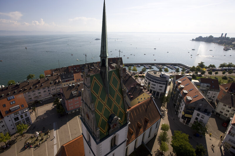 Blick von oben auf die Altstadt Friedrichshafen