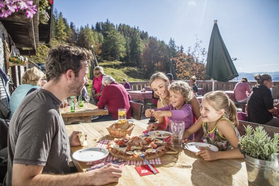 Jause c Kitzbüheler Alpen Marketing GmbH Defrancesco