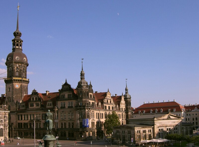 Residenzschloss Westflügel – Heimat des Grünen Gewölbes