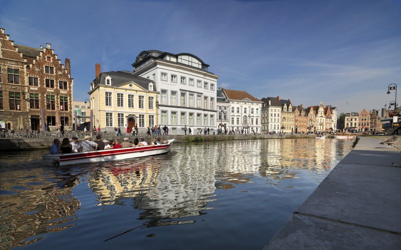 Häuserfront und Kanal in Gent
