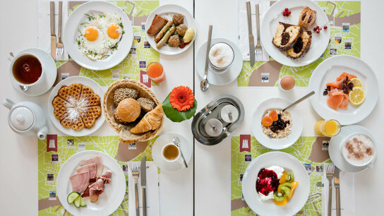 gedeckter Frühstückstisch