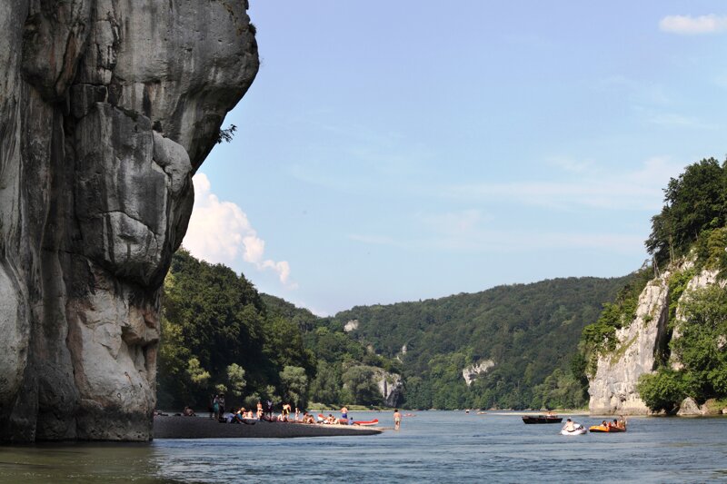 Donaudurchbruch bei Kelheim mit Kloster Weltenburg
