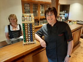 Antje Meyer rechts und Sigi Ritter 1