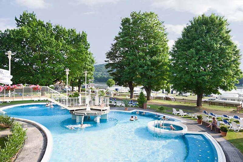 Außenpool Kristall Therme Bad Hönning