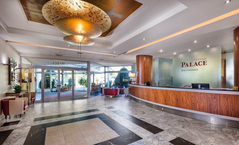 Lobby des Johannesbad Hotel Palace