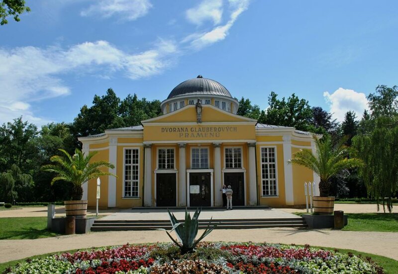 Trinkhalle von Aussen