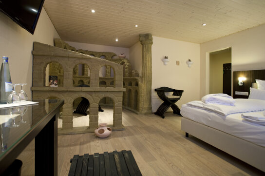 121 Gladiatorenzimmer 2
