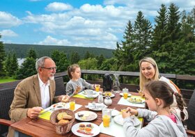 Frühstück auf der Sonnenterrasse