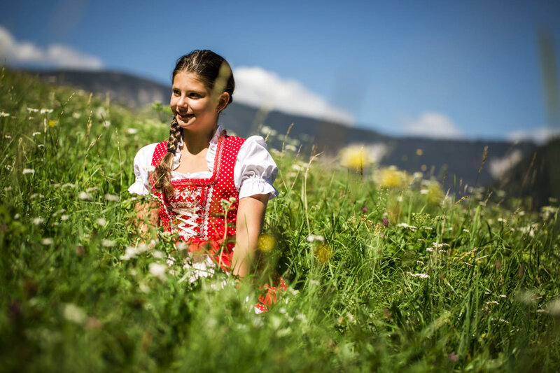 Mädchen im Dirndl