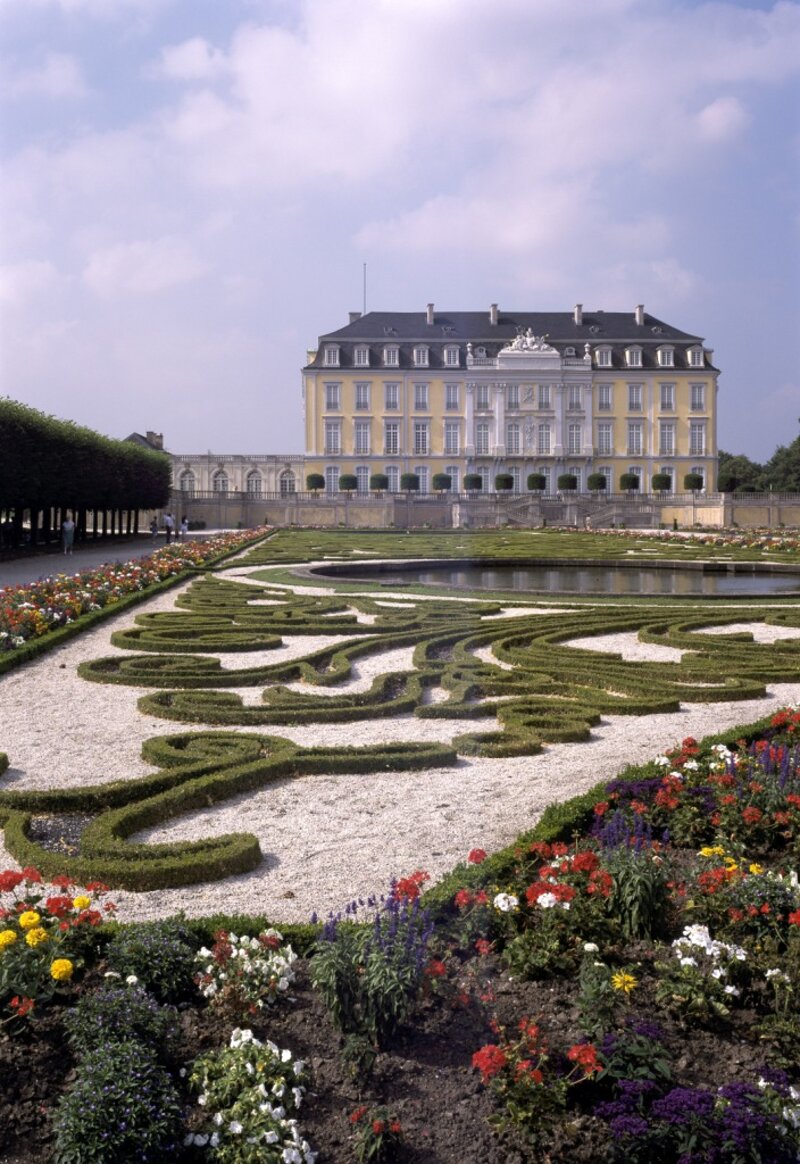 Südseite vom Schloss Augustusburg