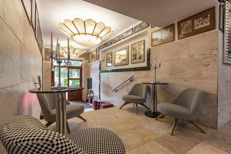 Eingang - Hotel Subterra