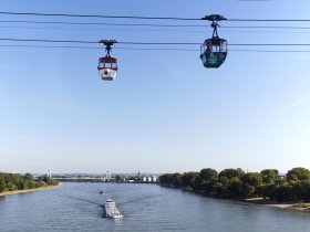 Seilbahn über den Rhein@KölnTourismus GmbH Dieter Jacobi