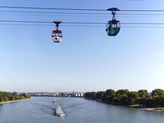 Seilbahn über den Rhein@KölnTourismus GmbH Dieter Jacobi