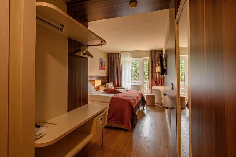 Komfort-DZ Kleiderablage