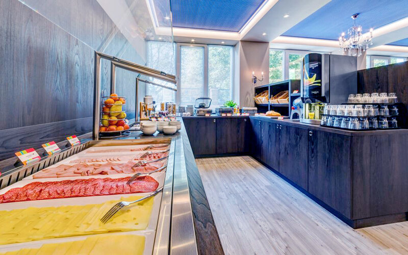Frühstücksrestaurant mit Buffet
