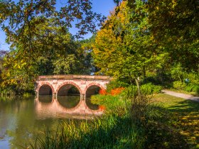 AB Rote Brücke im Park Schönbusch T.Benzin