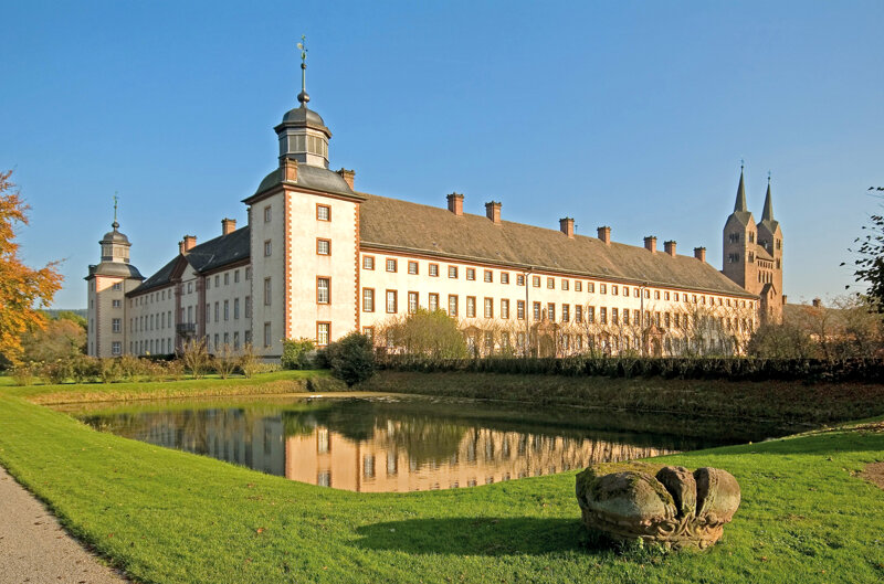Schloss Corvey bei Hoexter - Blick auf die karolingische Klosteranlage