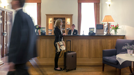 reception02 1920x1080