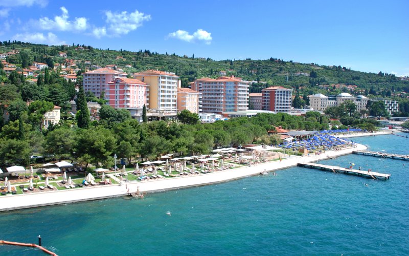 LifeClass Hotel Neptun Portoroz aussen Strand