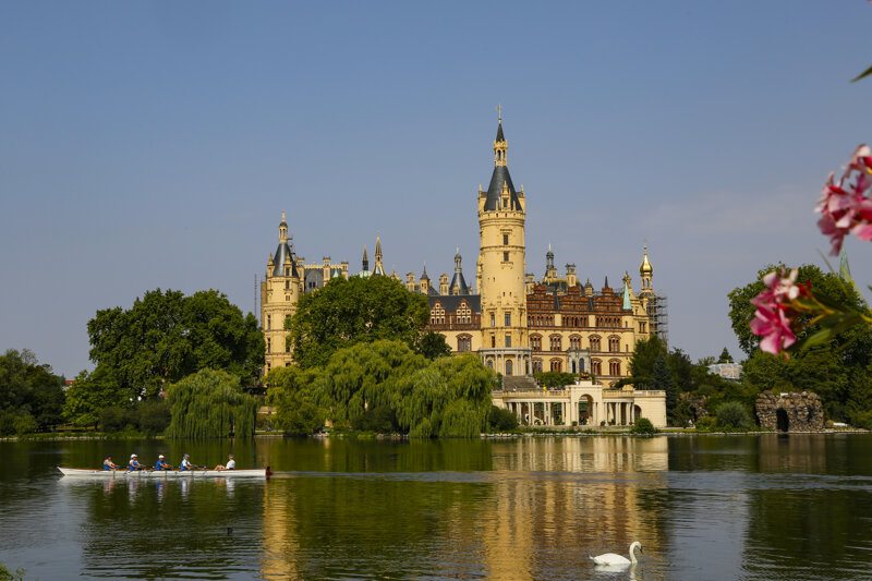 Sonnenaufgang an den Fischteichen bei Schwerin in Mecklenburg