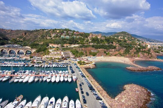 Theoule-sur-Mer, port c CRT Riviera Côte d'Azur Pierre Behar