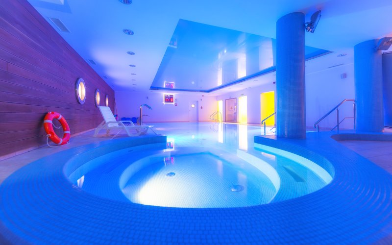 Kolberg Hotel Mona Lisa Boutique Wellness & Spa Pool Wellness Hallenbad