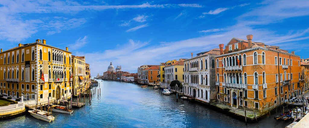 venice (c)Gerhard Gellinger-Pixabay
