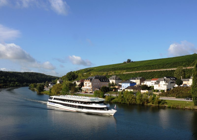 Schiff auf der Mosel