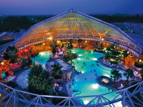 Therme Erding Außenansicht Kuppel