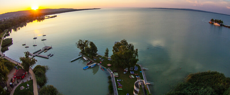 Park am See von oben