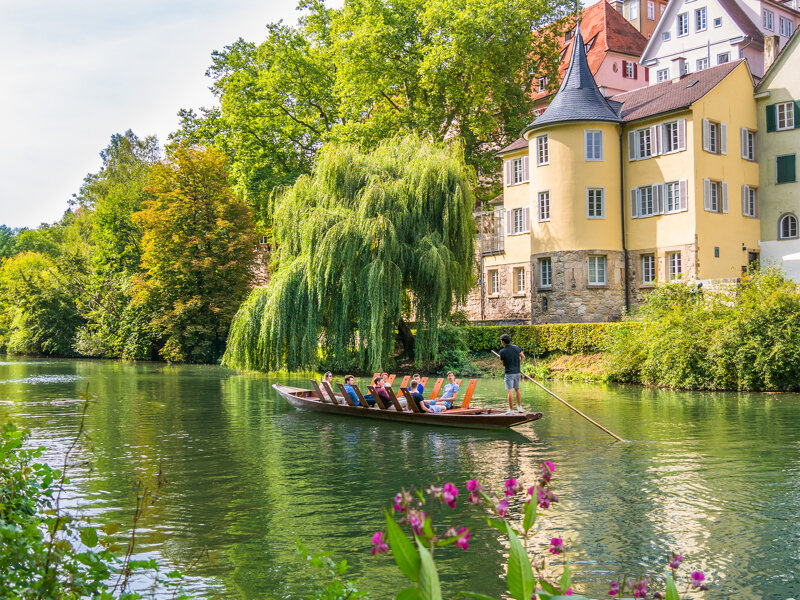Stocherkahn auf der Neckar