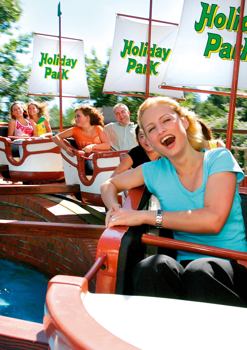 Frau in Fahrattraktion