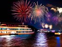 Party auf dem Schiff und Fest der 1.000 Lichter
