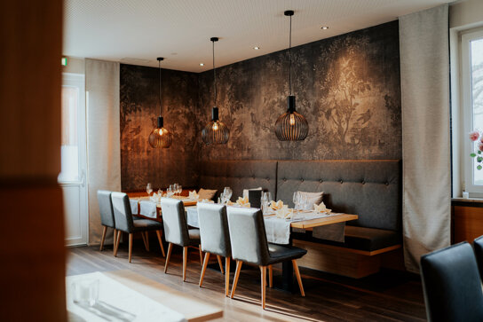 Tische im Restaurant