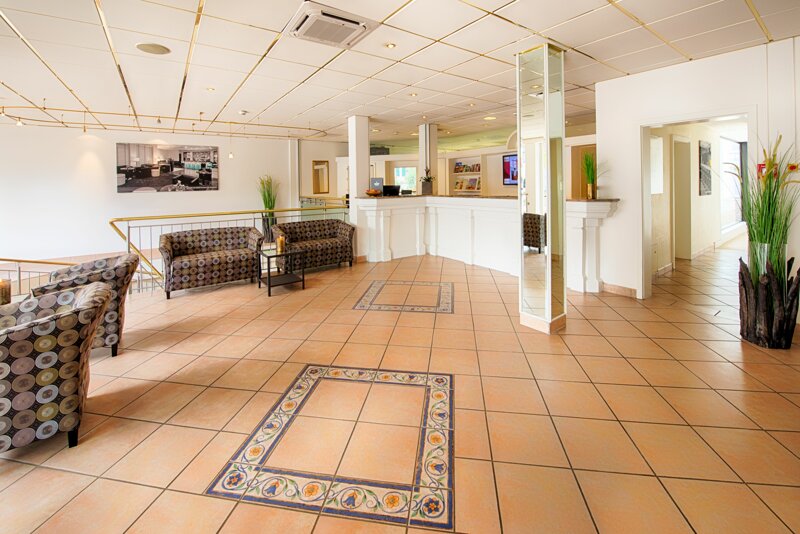 Lobby 1