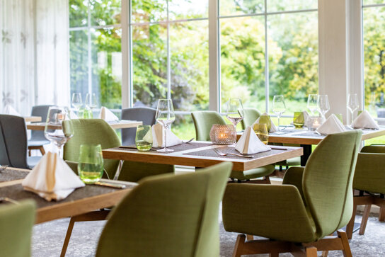 Restaurant in Grün gestaltet